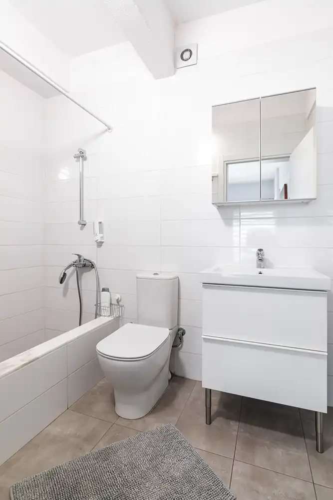 Sky Studios 5 Bathroom