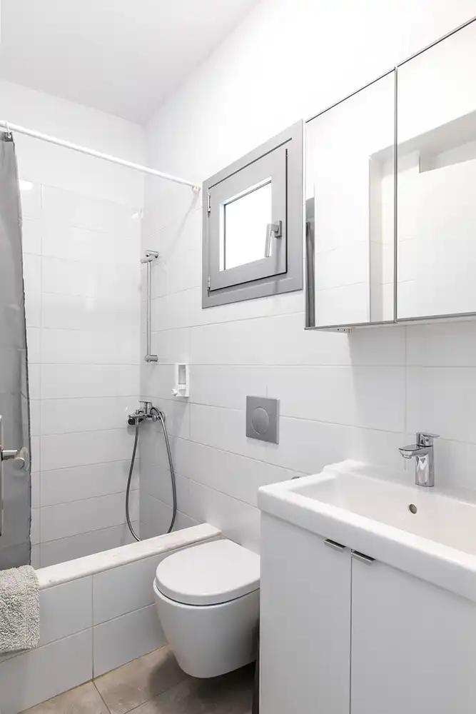 Sky Studios 7 bathroom