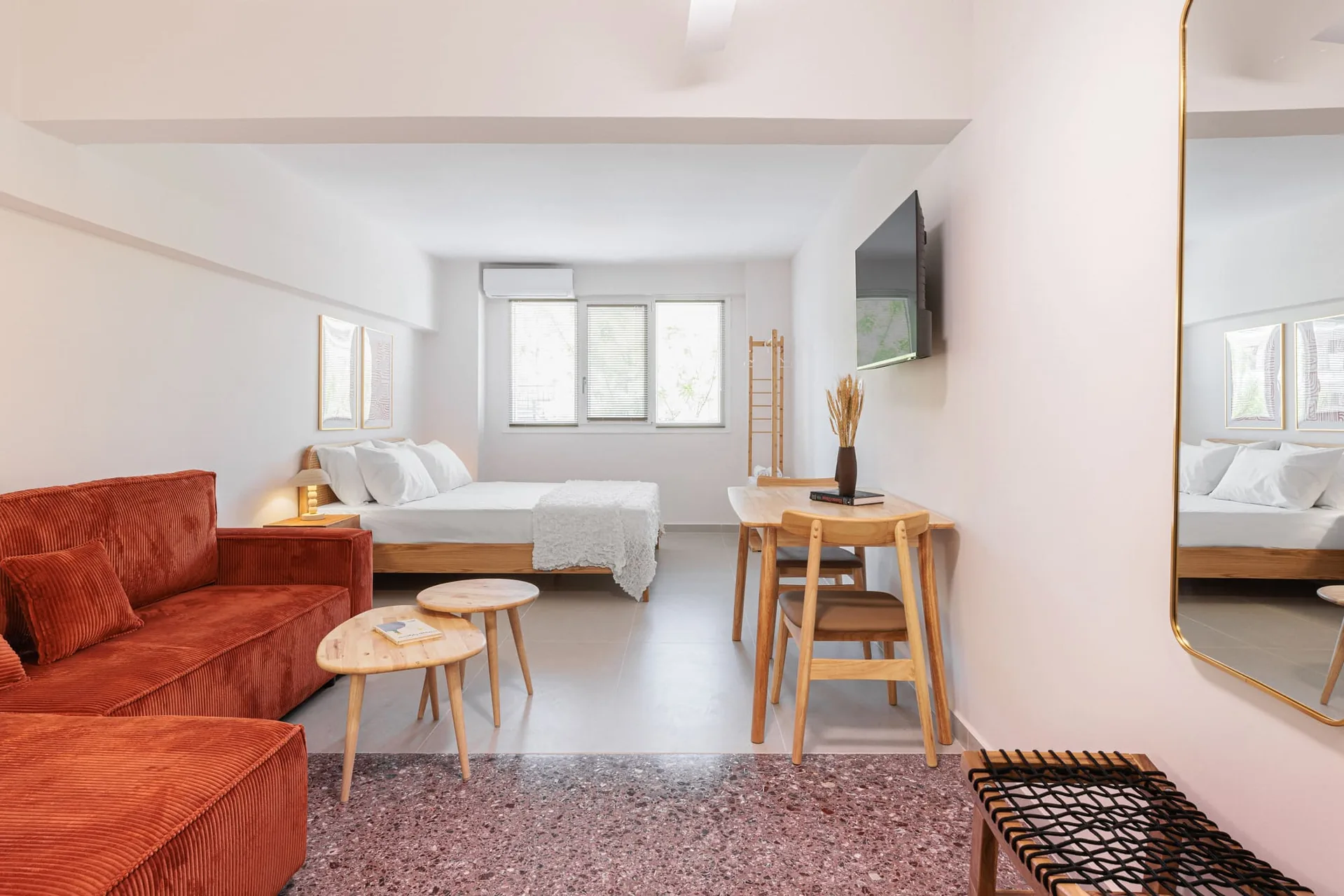 Deluxe Studio — Local Homes Thessaloniki