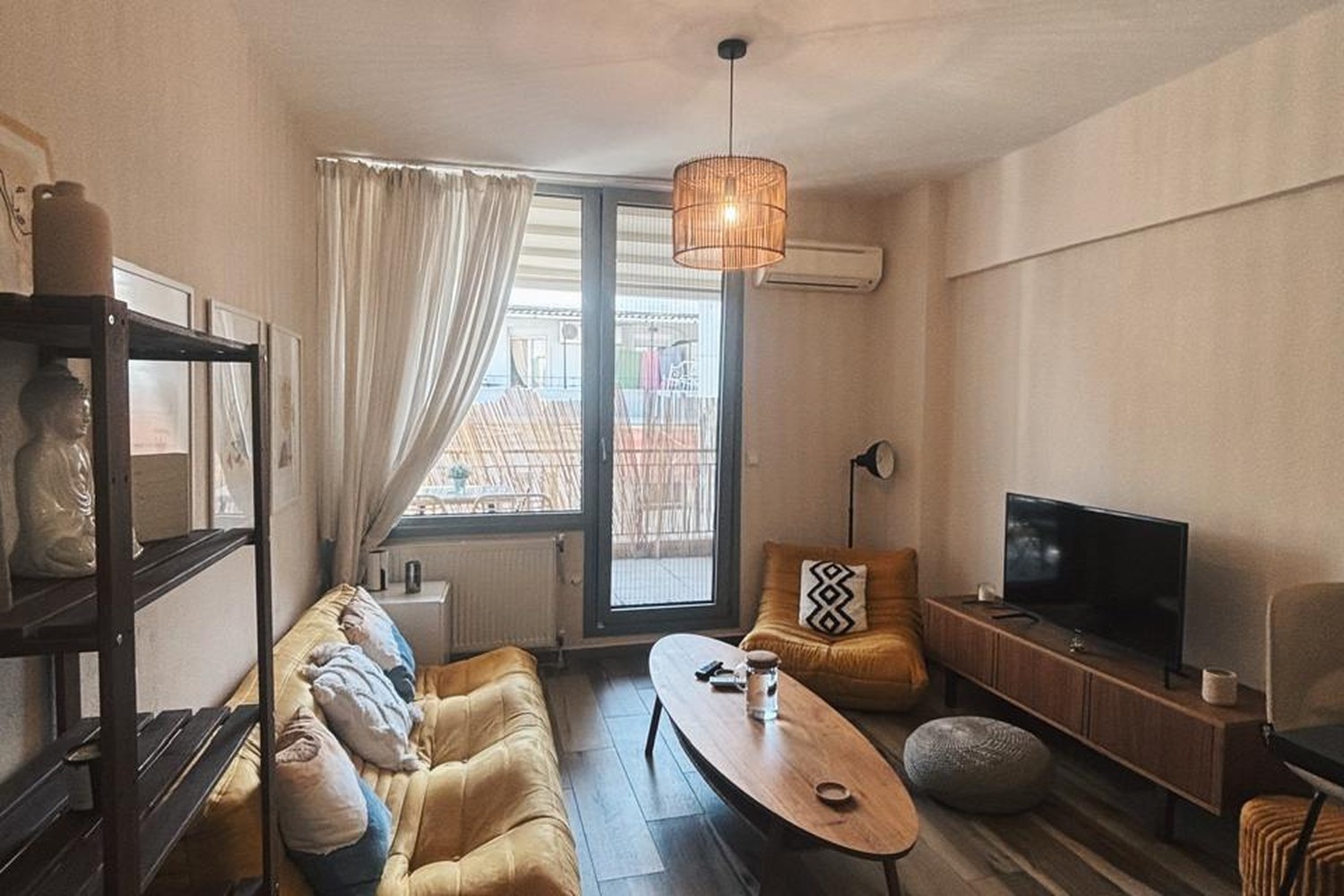 Καθιστικό — Central Penthouse Studio, Βαλαωρίτου 13, Θεσσαλονίκη